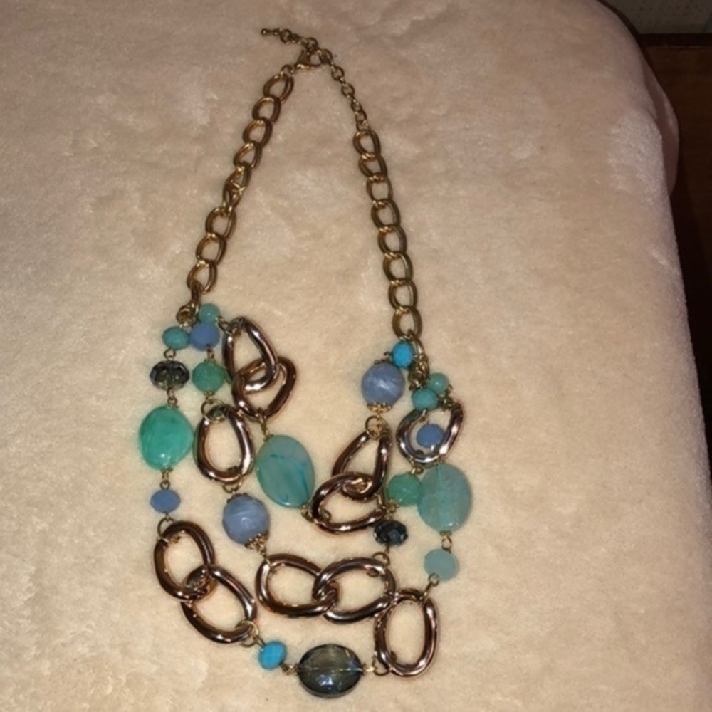 Neckace